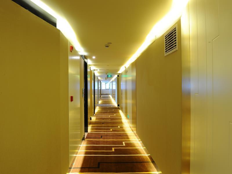 Lavande Hotel Zhuhai Gongbei Port Square Luaran gambar